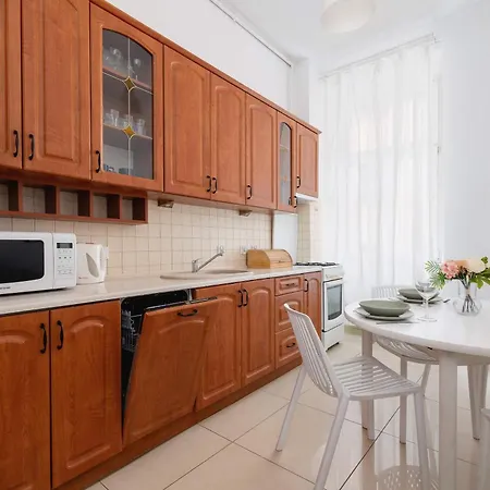 Appartement W Sercu Krakowa Z Dwoma Sypialniami By Rent Like